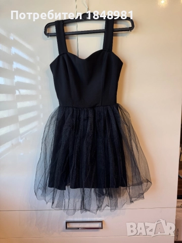 Нова къса черна рокля 