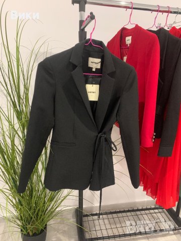 Черно сако, снимка 4 - Сака - 43501015