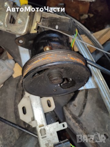 Продавам хидравлична помпа Волво, Рено