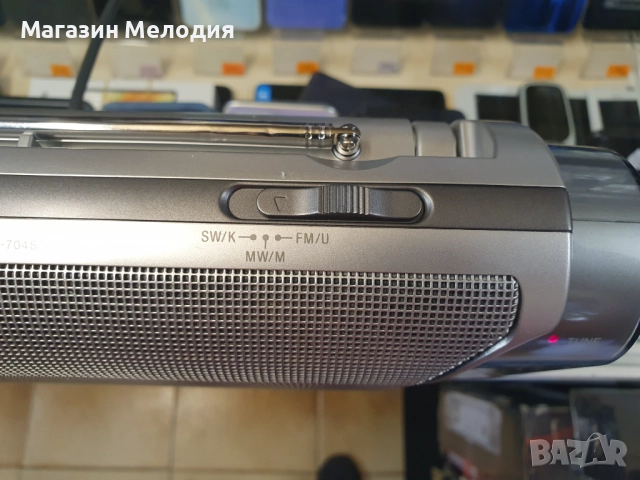 Радио SONY ICF-704S Silver 1 В отлично техническо и визуално състояние., снимка 5 - Радиокасетофони, транзистори - 22016595