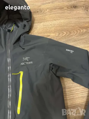 Мъжко HardShell яке Arcteryx Alpha FL PRO GoreTex , S размер, снимка 4 - Якета - 49305324