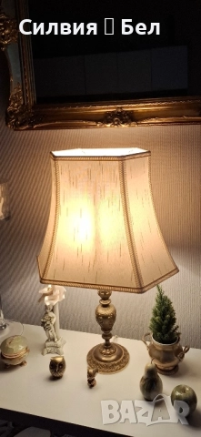 Винтидж настолна лампа 