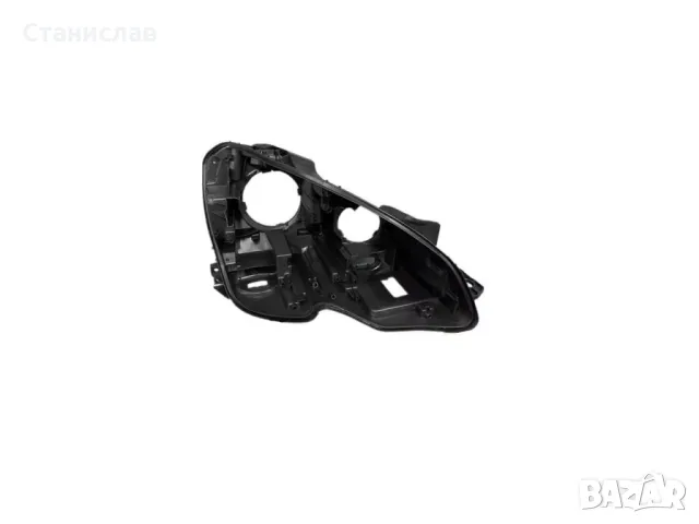 Дясна основа (корпус) за фар за Mercedes C-Class W204 Facelift (2011-2013), снимка 2 - Части - 47927361