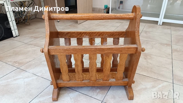 Стойки за вестници, списания, грамофонни плочи 2 броя.