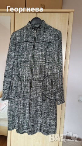 Ново с етикети, елегантно манто