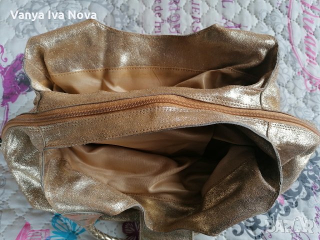 Златиста чанта естествена кожа , снимка 7 - Чанти - 28908730