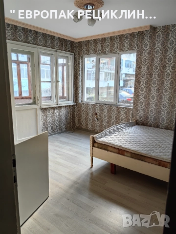 Собственик ОТДАВА Самостоятелен ЕТАЖ от КЪЩА 100кв + 250кв САМОСТОЯТЕЛЕН Двор, снимка 8 - Етаж от къща - 52669820