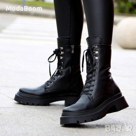 Равни дамски боти, снимка 2 - Дамски боти - 36653857