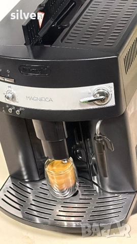 Кафемашина кафе автомат delonghi magnifica с гаранция, снимка 2 - Кафемашини - 52393623