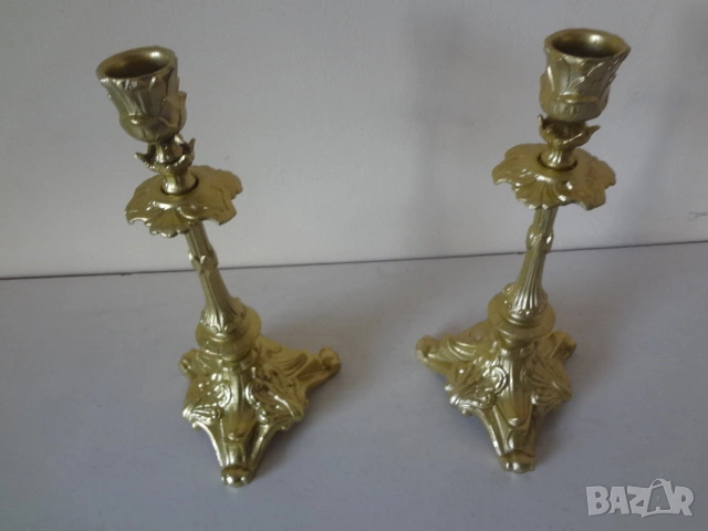 Комплект от 2 бр. бронзови свещника, снимка 9 - Антикварни и старинни предмети - 53079677