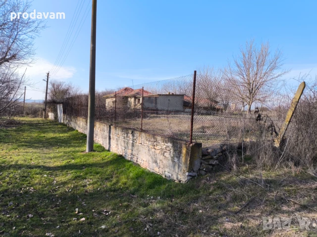 ГОЛЯМА ДВУ-ФАМИЛНА ТУХЛЕНА къща + 2 ПАРЦЕЛА за продажба в село Яздач - СПЕШНО - ИЗГОДНО, снимка 13 - Къщи - 49209964