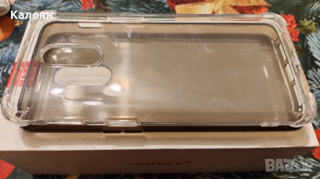 OnePlus 6T с кутия, зарядно, стъклен протектор и два калъфа, снимка 6 - Други - 43839140
