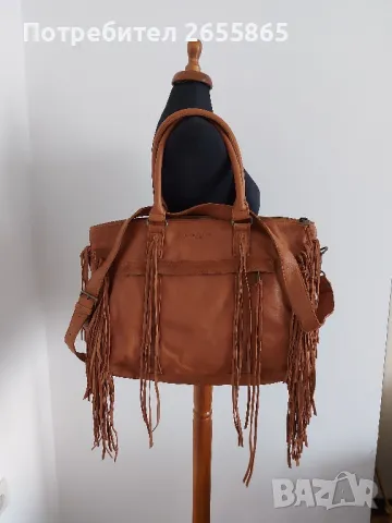 Дамска голяма кожена чанта, снимка 2 - Чанти - 49337349