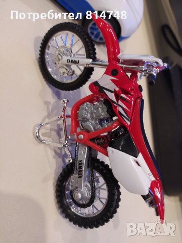 Мотор играчка Yamaha и радиоуправляема количка Bugatti, снимка 2 - Коли, камиони, мотори, писти - 43254526