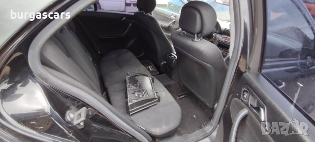 Mercedes C200 2.2CDI - 122к.с. 2003г на части, снимка 12 - Автомобили и джипове - 43987358