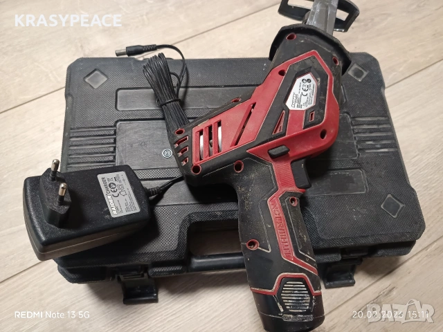 саблен трион raider на 12v.с батерия и зарядно  във куфър, снимка 3 - Триони и циркуляри - 53562214