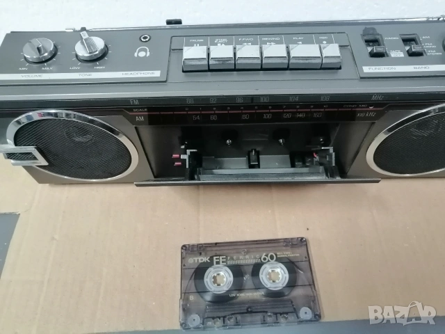 Радиокасетофон SIEMENS RM 971, снимка 9 - Радиокасетофони, транзистори - 53601478