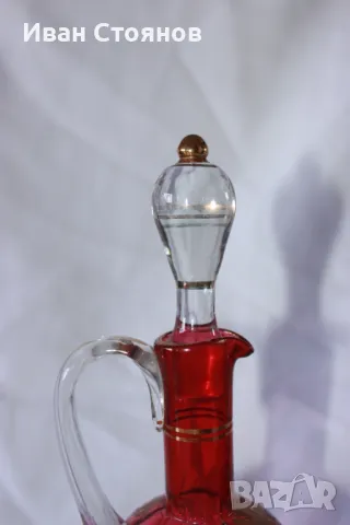 Антикварна рубинена кристална гарафа /декантер/ с позлата от 19 век в стил Bohemia, снимка 3 - Антикварни и старинни предмети - 49126400