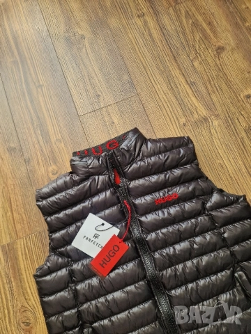 Страхотна мъжка грейка елек HUGO BOSS размер S M L XL 2XL , снимка 3 - Якета - 51470867