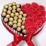Сърце от бонбони и рози , снимка 1 - Романтични подаръци - 43385960
