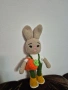 Дългоух заек с морков, снимка 2