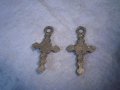 Две СТАРИ СРЕБРИСТИ МАЛКИ КРЪСТЧЕТА РАЗПЯТИЯ 27492, снимка 4