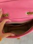 Розова дамска чанта със златен синджир , снимка 4