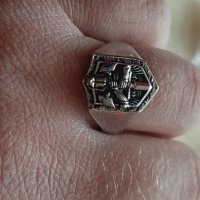 Мъжки пръстен с рицарски символи,нови-10 лв, снимка 2 - Пръстени - 38132832