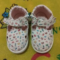 Бебешки обувки за прохождане Колев и Колев, снимка 1 - Бебешки обувки - 44112071