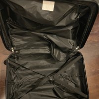 DKNY среден куфар, снимка 3 - Куфари - 38527487