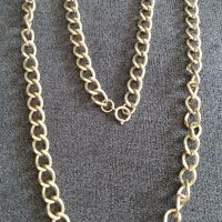 Дълъг гердан тип верига в златисто , снимка 1 - Колиета, медальони, синджири - 37477933