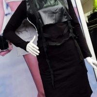 Дамска атрактивна луксозна рокля с  подвижна  кожена част, снимка 1 - Рокли - 39143152
