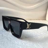Louis Vuitton 2022 висок клас слънчеви очила унисекс тип маска, снимка 7 - Слънчеви и диоптрични очила - 37528139