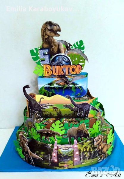 Картонена торта с динозаври, снимка 1