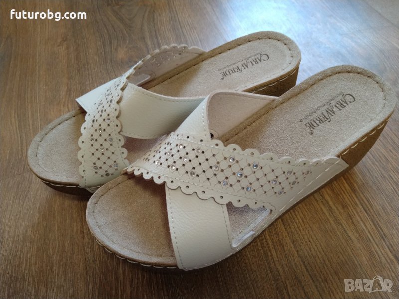 Анатомични дамски бежови чехли на платформа , снимка 1