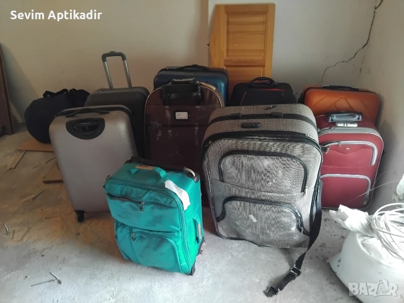 Сакове и куфари от 20 до 30 лв внос от Белгия , снимка 1
