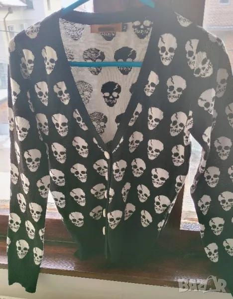 Оригинална маркова дамска жилетка в черно и бяло, снимка 1