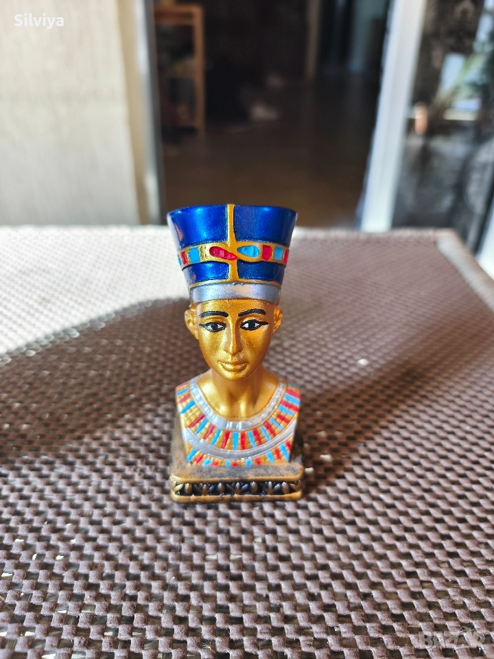 Фигура Нефертити, снимка 1