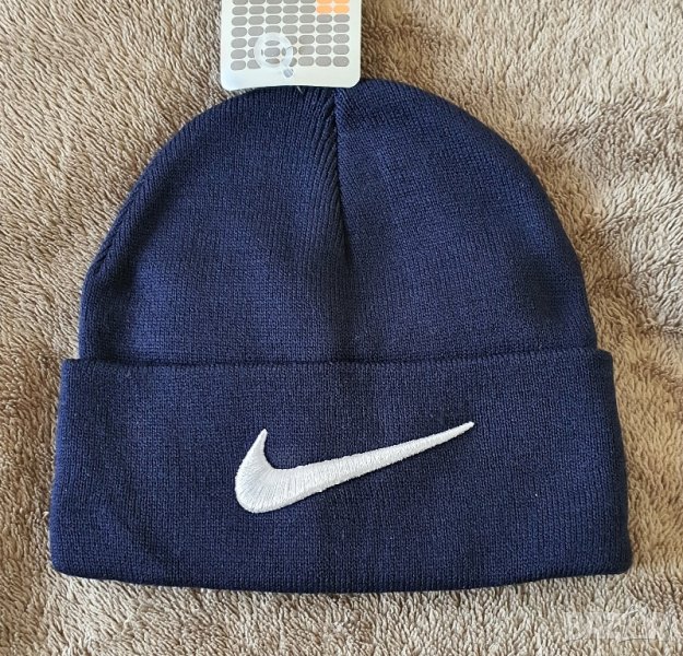 Зимна шапка Nike унисекс, снимка 1