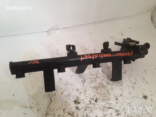 Горивна рейка за Peugeot 406, 1.6, 1996г., снимка 1