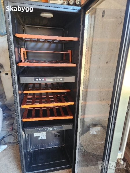 Хладилна витрина за вино , снимка 1