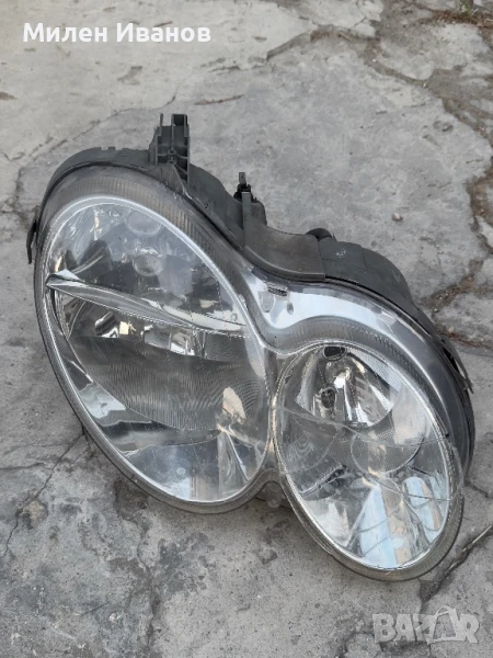 Десен фар clk w209, снимка 1