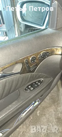 Mercedes Benz E 350 4matik Авангард Подгрев Обдухване Масаж Газ Пружини, снимка 11 - Автомобили и джипове - 48070621