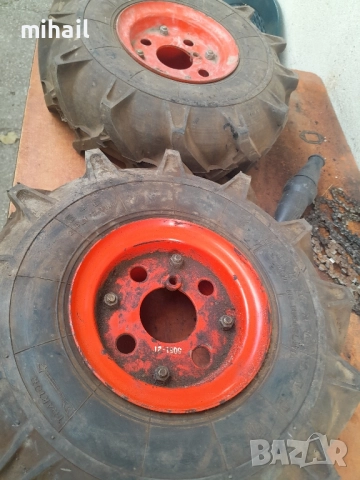 гуми с джанти за фреза, снимка 2 - Градинска техника - 51873986