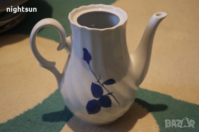 Продавам доста чаши, вази, кани, пепелници..., снимка 3 - Сервизи - 51928912