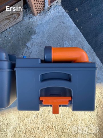 Касета за тоалетни: Dometic и Thetford, снимка 4 - Химически тоалетни - 43434189