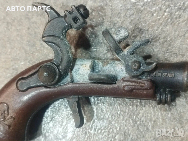 Винтидж ключодържател капсов пистолет, снимка 5 - Колекции - 53015350