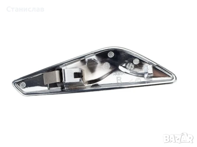 Лайстна за преден десен калник на BMW X3 F25, снимка 3 - Части - 50643813