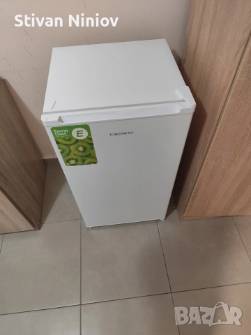 Хладилник Crown energy class E, снимка 3 - Хладилници - 52556719
