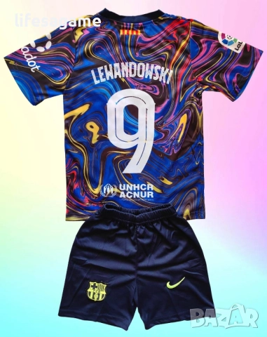 Детско - юношески футболен екип Барселона Левандовски Barcelona Lewandowski 